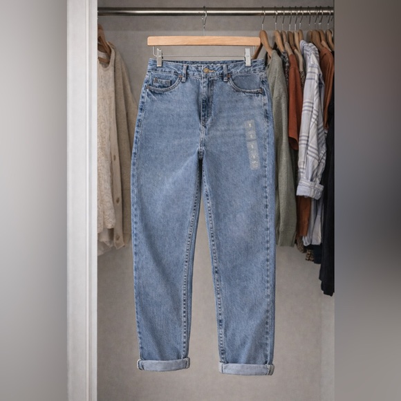 Classic High-Waist Relaxed Straight Jeans - Light Blue - Picture 3 of 4